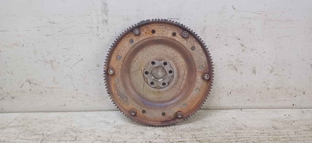 DIJELOVI ZAMAJAC AUDI A6 4G > 11-14 2.0 03G105323AC