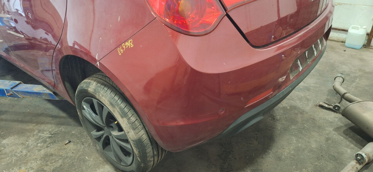 DIJELOVI BRANIK ALFA ROMEO GIULIETTA > 10-16 1.6 0000156093407