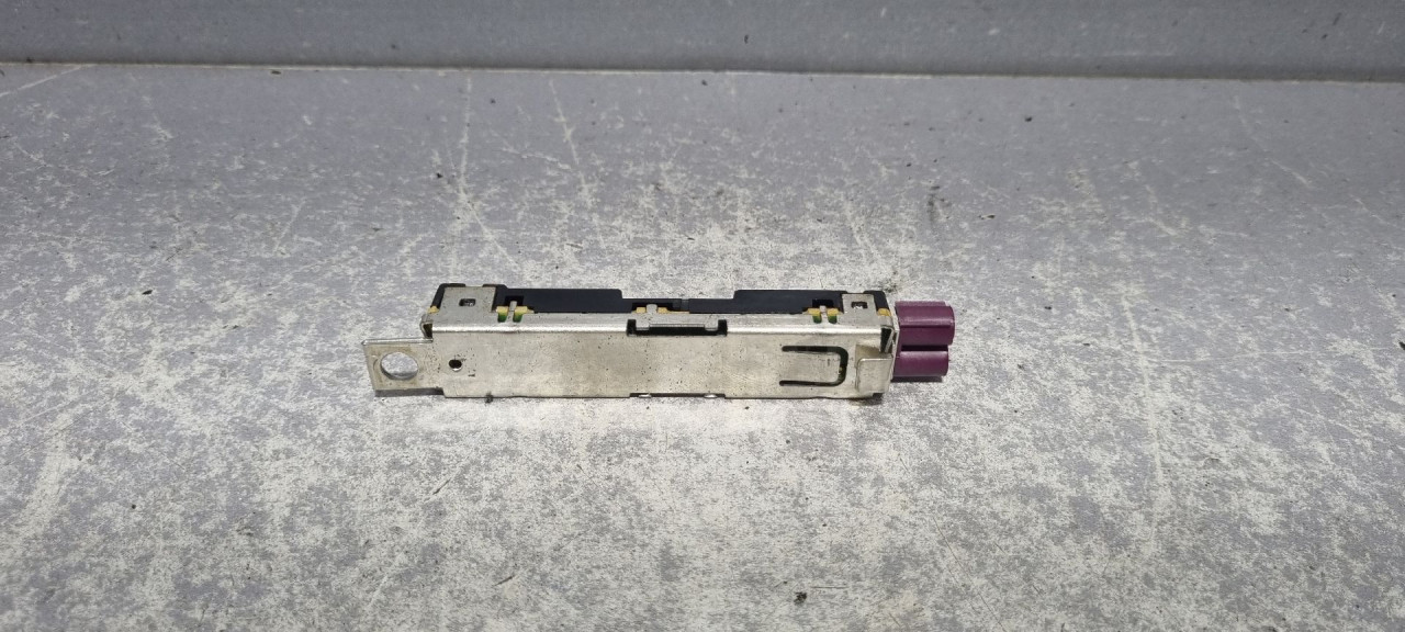DIJELOVI ANTENA AUDI A6 4G > 11-14 4G5035225