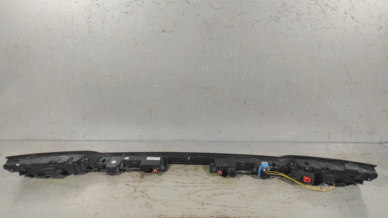 DIJELOVI STOP SVJETLO AUDI E-TRON > 18- 4KE945095B