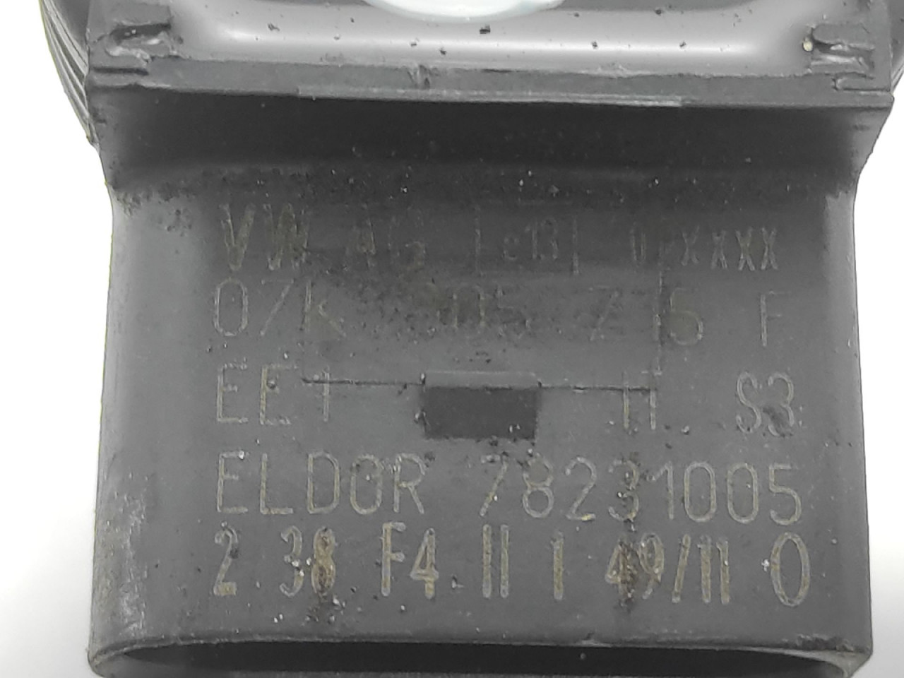DIJELOVI BOMBINA AUDI A3 > 03-08 07K905715F