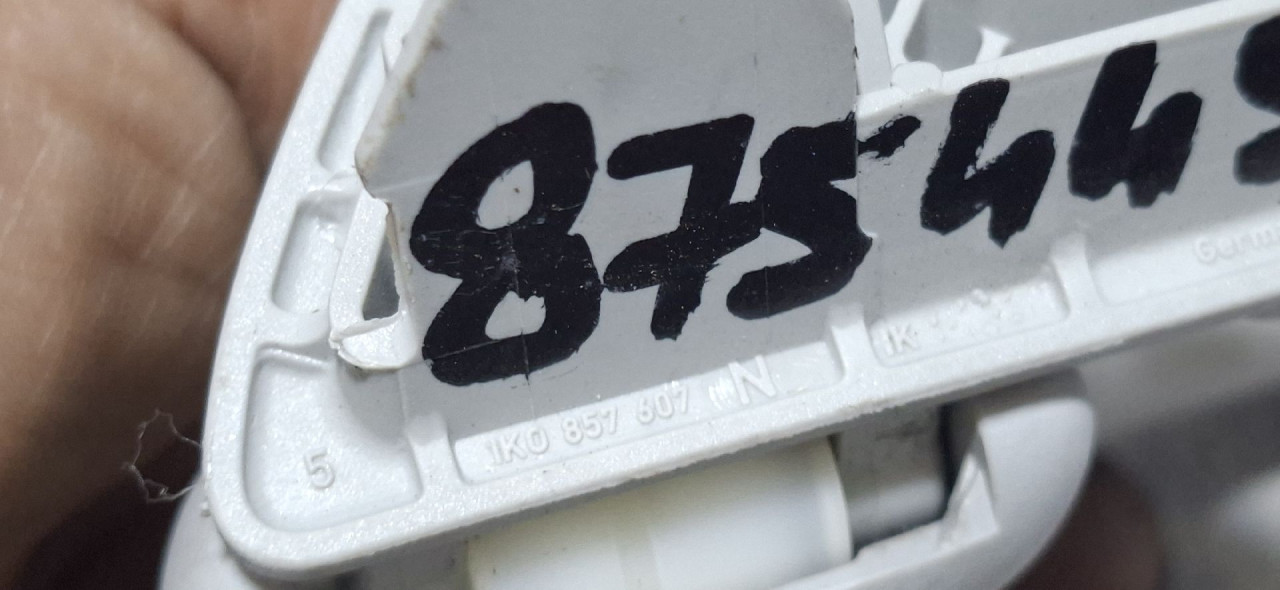 DIJELOVI KROVNA RUCKA VW TIGUAN > 07-11 2.0 1K0857607N