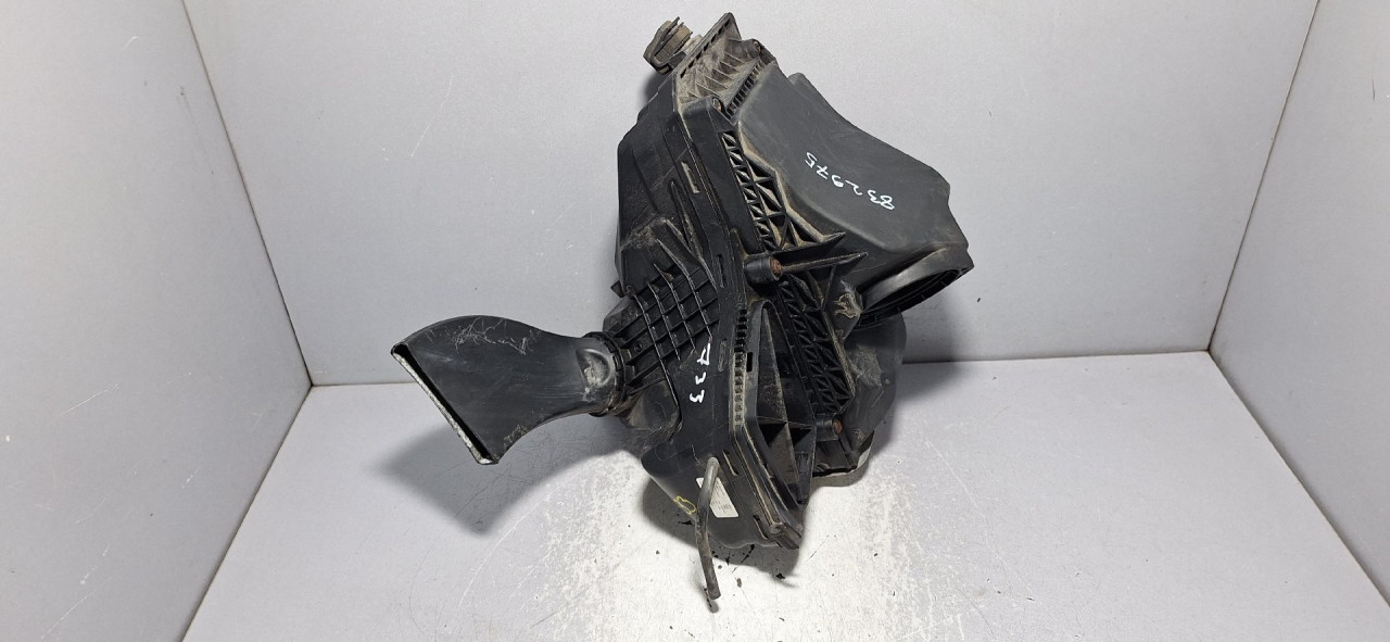 KUCISTE FILTERA ZRAKA AUDI A6 > 08-11 8K0133837