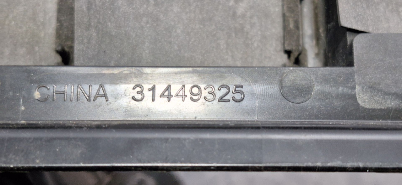 DIJELOVI PLASTIKA VOLVO XC60 > 17- 31449325