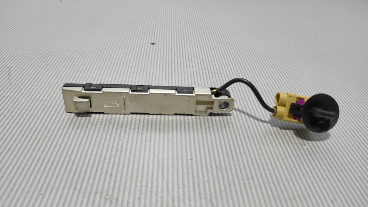 DIJELOVI ANTENA VW TIGUAN > 07-11 5N0035552C