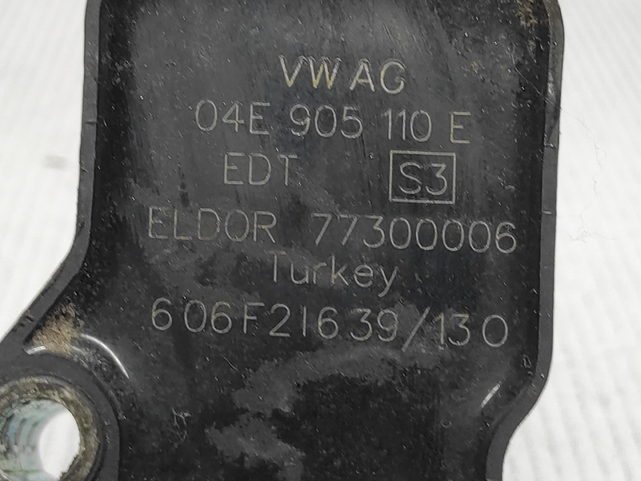 DIJELOVI BOMBINA VW GOLF 7 > 12-16 04E905110E