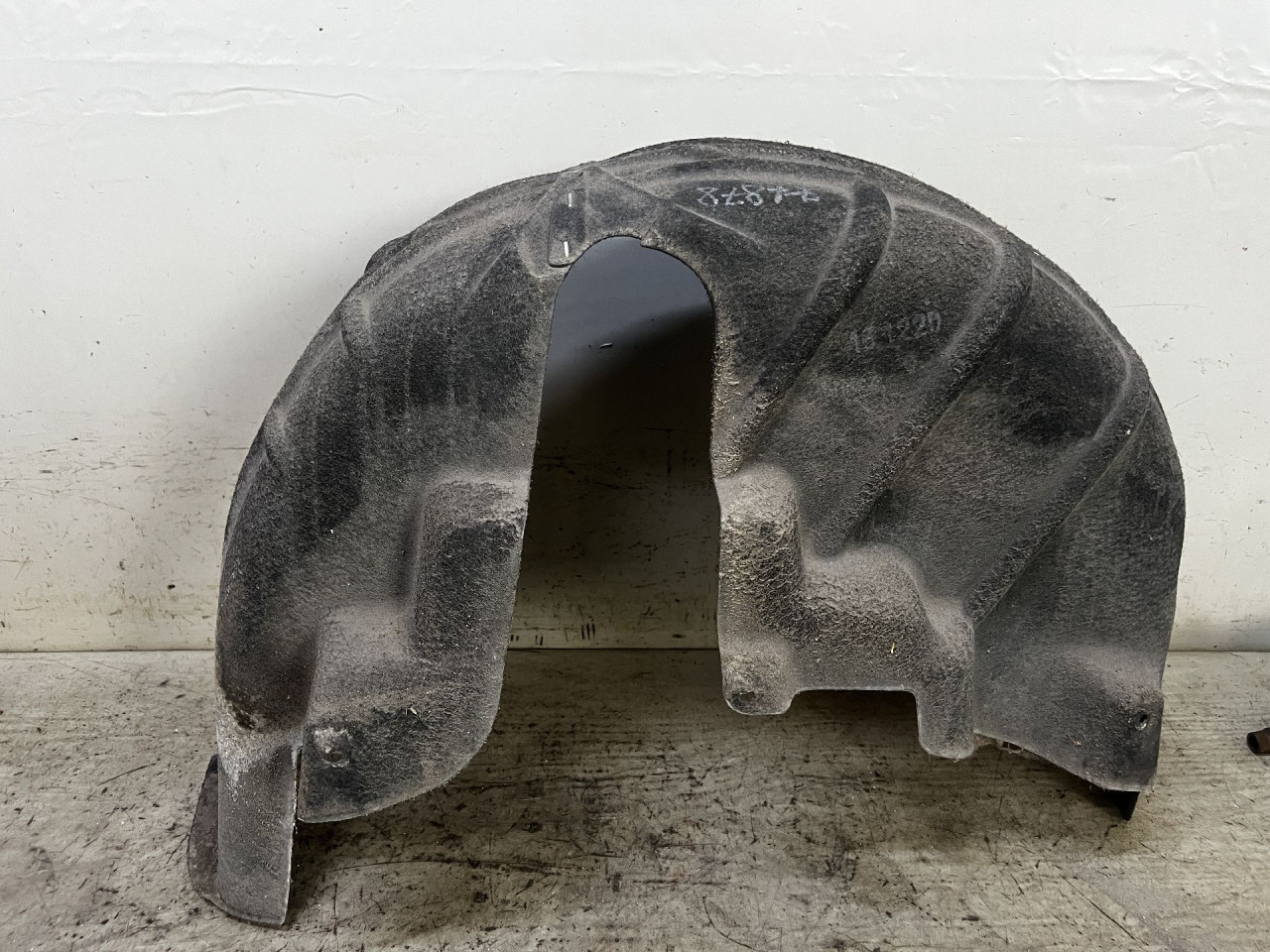 UNUTRASNJI BLATOBRAN VW TIGUAN > 20- 5NA810971C
