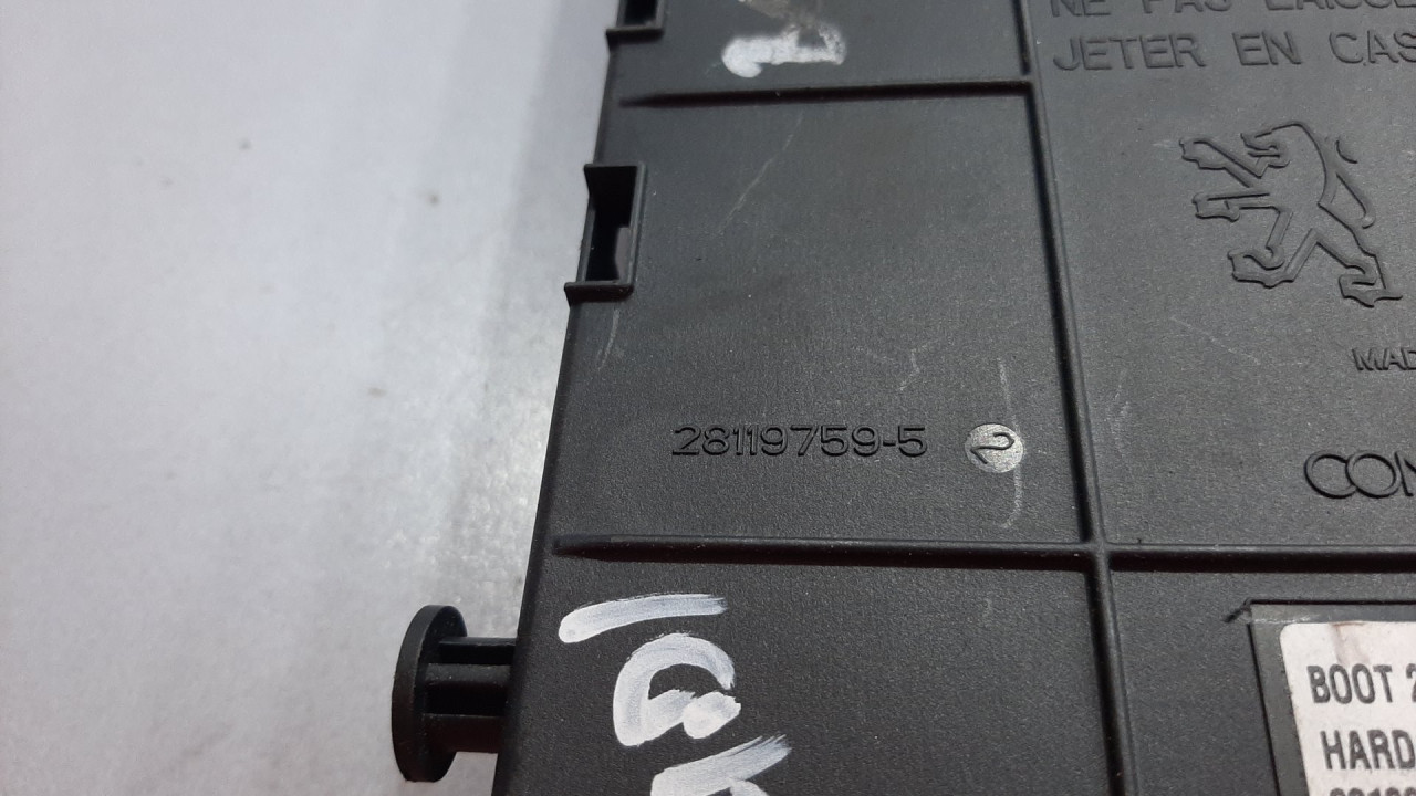 ELEKTRONIKA MODUL PEUGEOT 3008 > 09-13 281197595