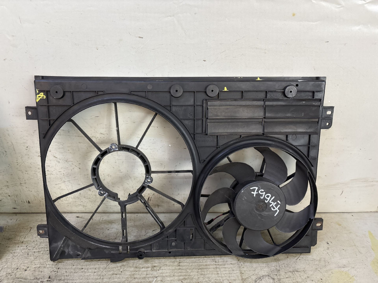 DIJELOVI NOSAC VENTILATORA VW TIGUAN > 07-11 2.0 1K0121207BC