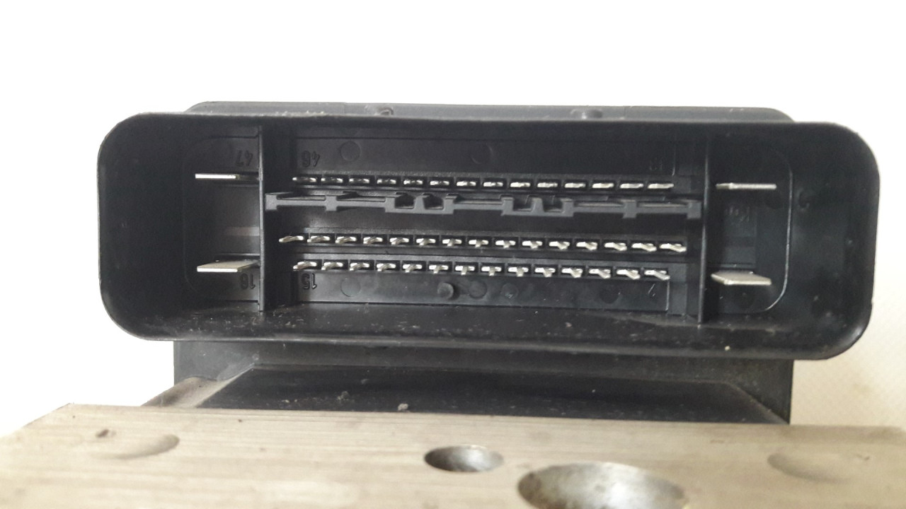 ABS ELEKTRONIKA FORD FOCUS > 01-05 2M512M110ED 10092501