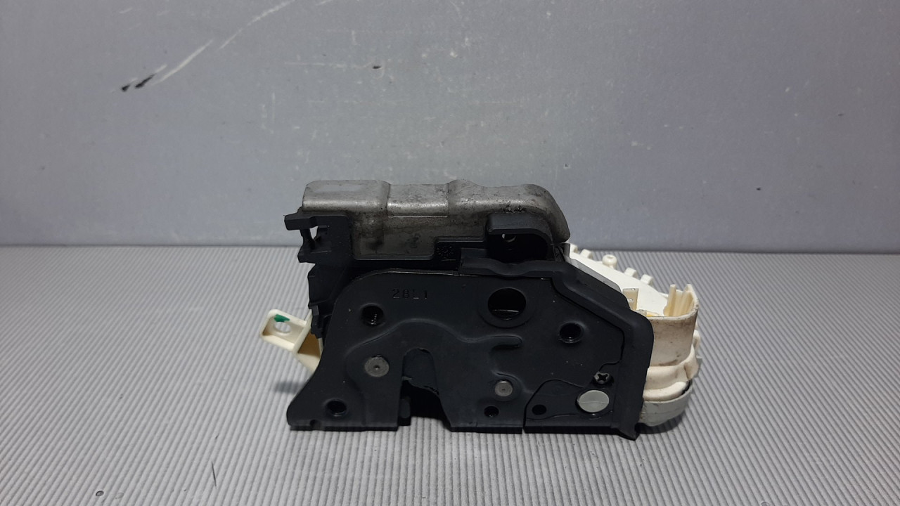 DIJELOVI BRAVA VRATA AUDI Q5 > 08-11 8J1837016C