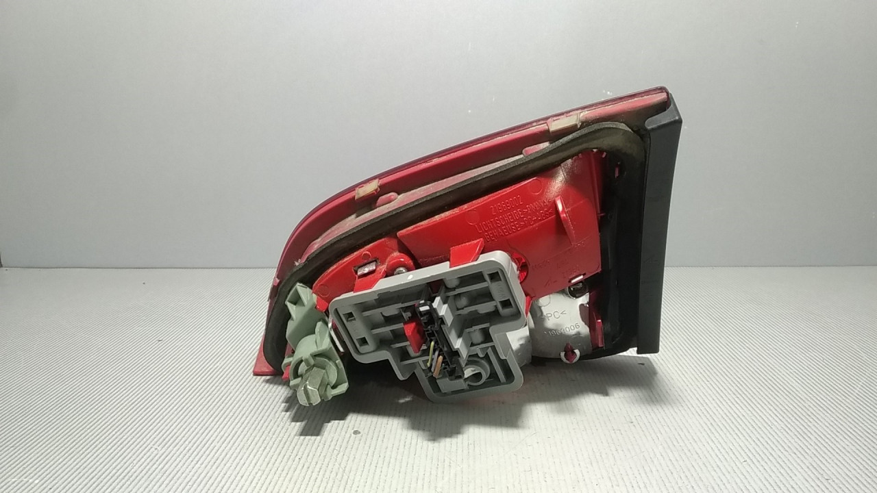STOP SVJETLO AUDI A4 (B8) > 07-11 21969002