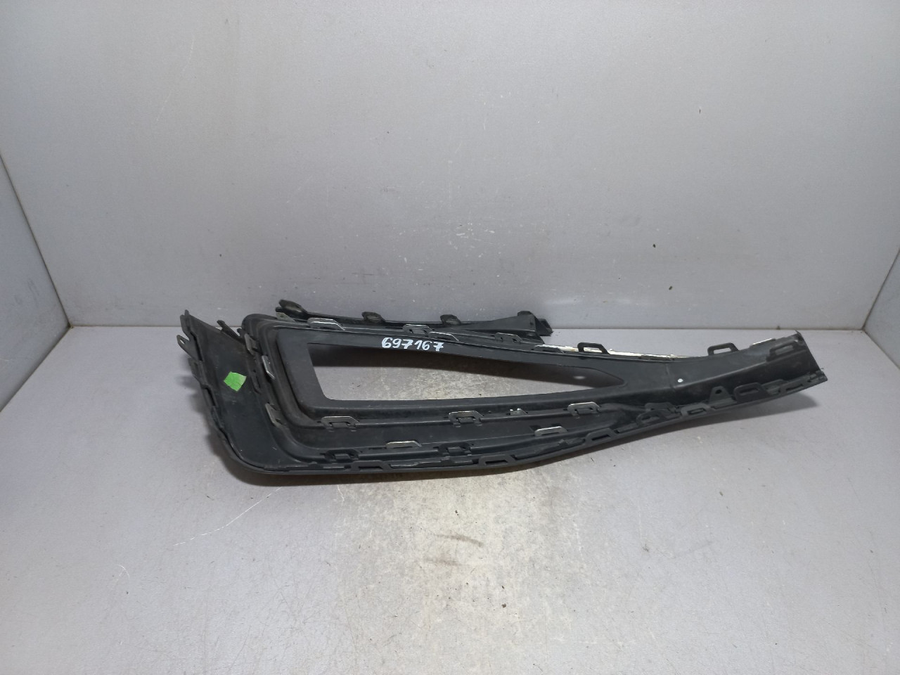 RESETKA BRANIKA VW PASSAT B8 > 14- 3G0853666C