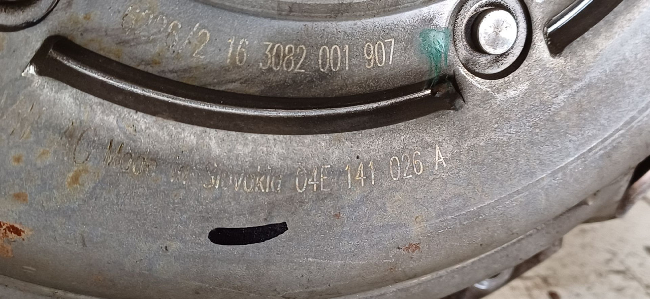 DIJELOVI KORPA VW GOLF 7 > 12-16 04E141026A