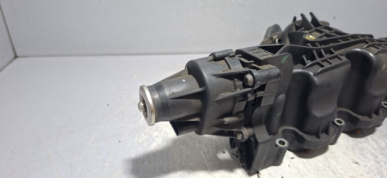 MOTORIC KLAPNE USISNE GRANE VW POLO > 09-14 03L129086A