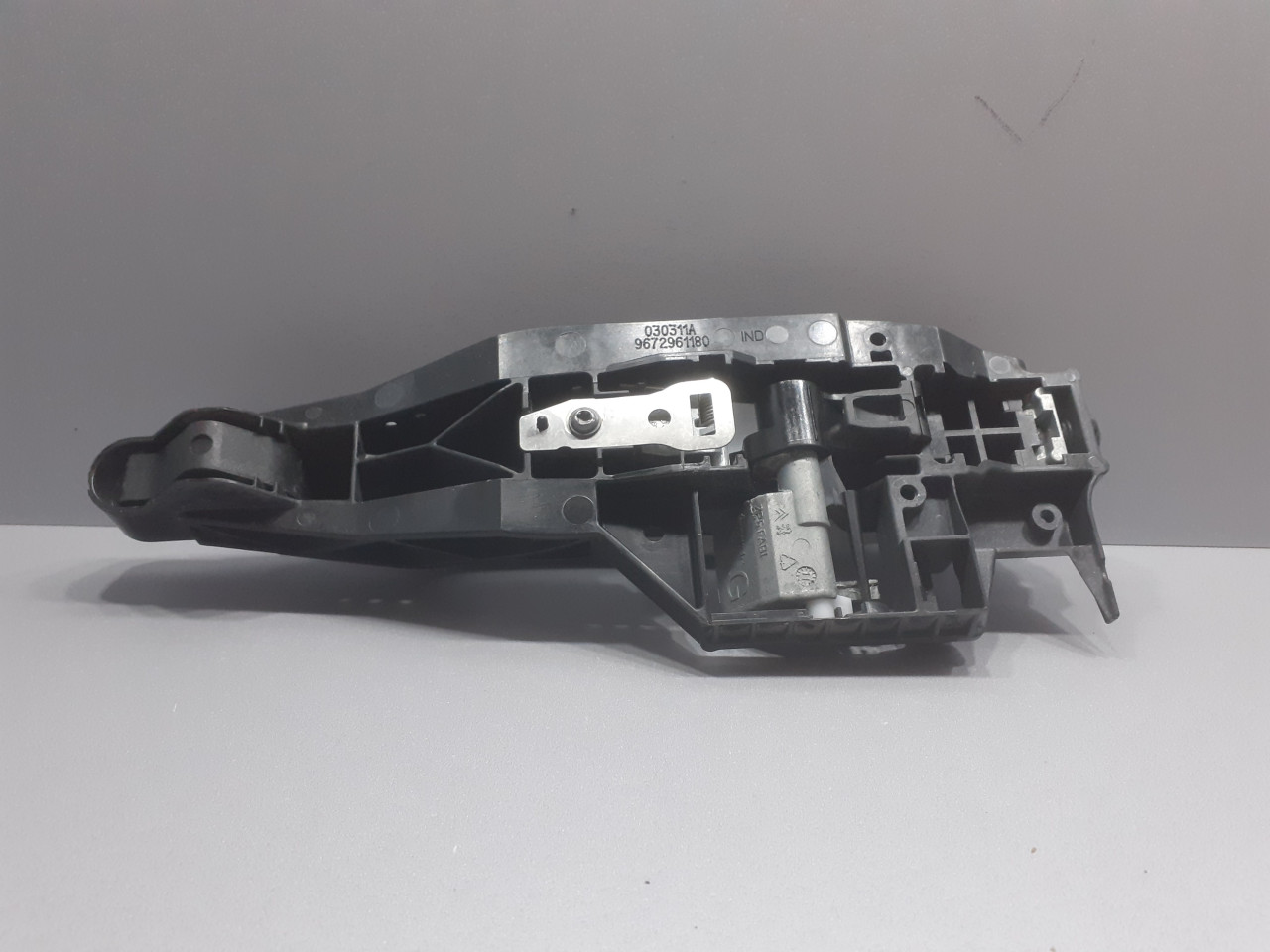 RUCKA VRATA PEUGEOT 208 > 12-15 9672961180
