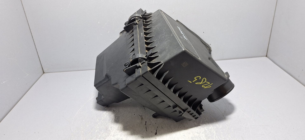 KUCISTE FILTERA ZRAKA FORD MONDEO > 14-19 DS739643KA