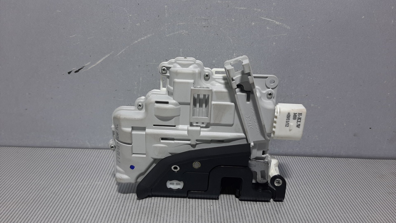 DIJELOVI BRAVA VRATA AUDI A6 4G > 11-14 4G0839015