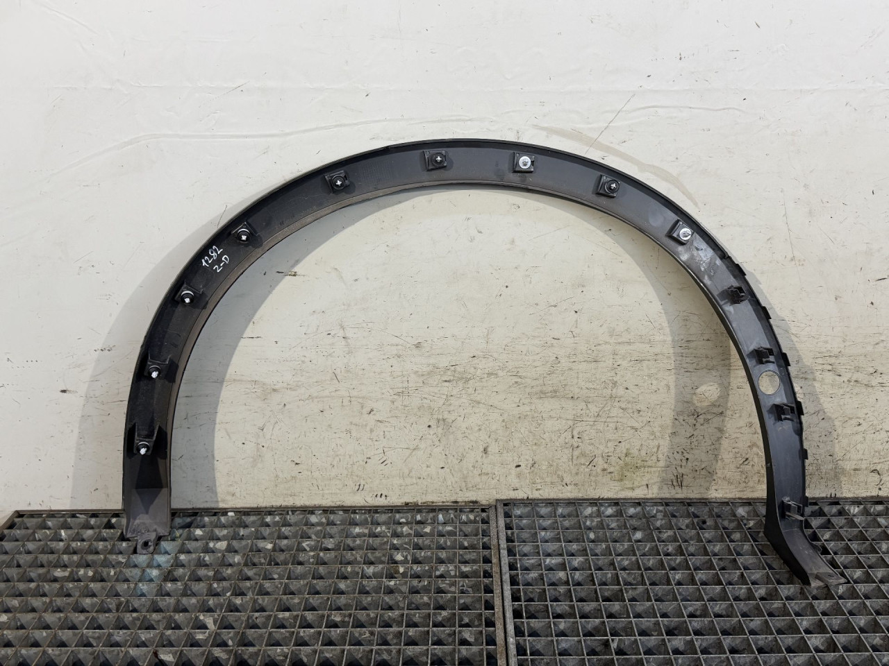 DIJELOVI RUB BLATOBRANA VW TIGUAN > 20- 2.0 571853818