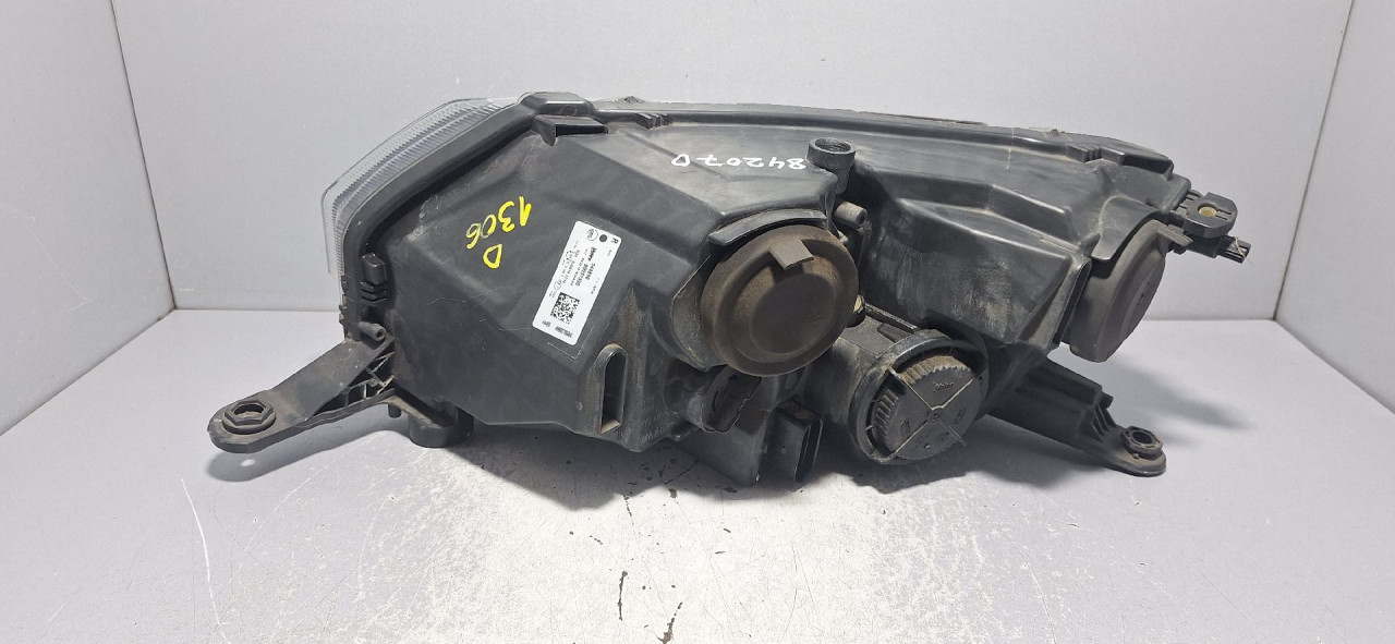 DIJELOVI FAR SKODA RAPID > 12-16 5JB941018