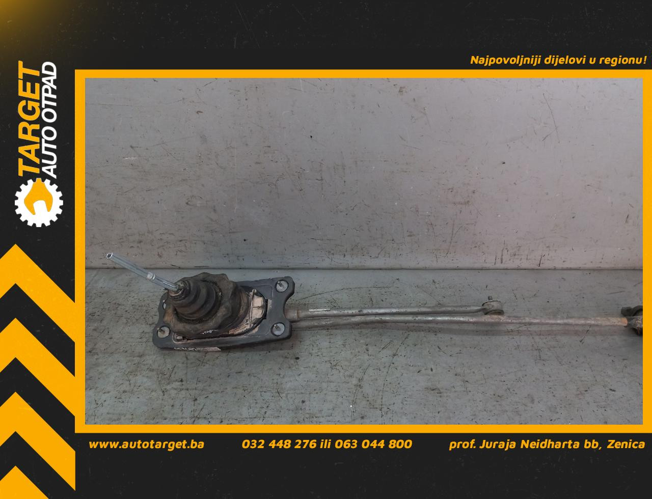 DIJELOVI SALTEBLA AUDI A4 (B8) > 07-11 8K0711025K