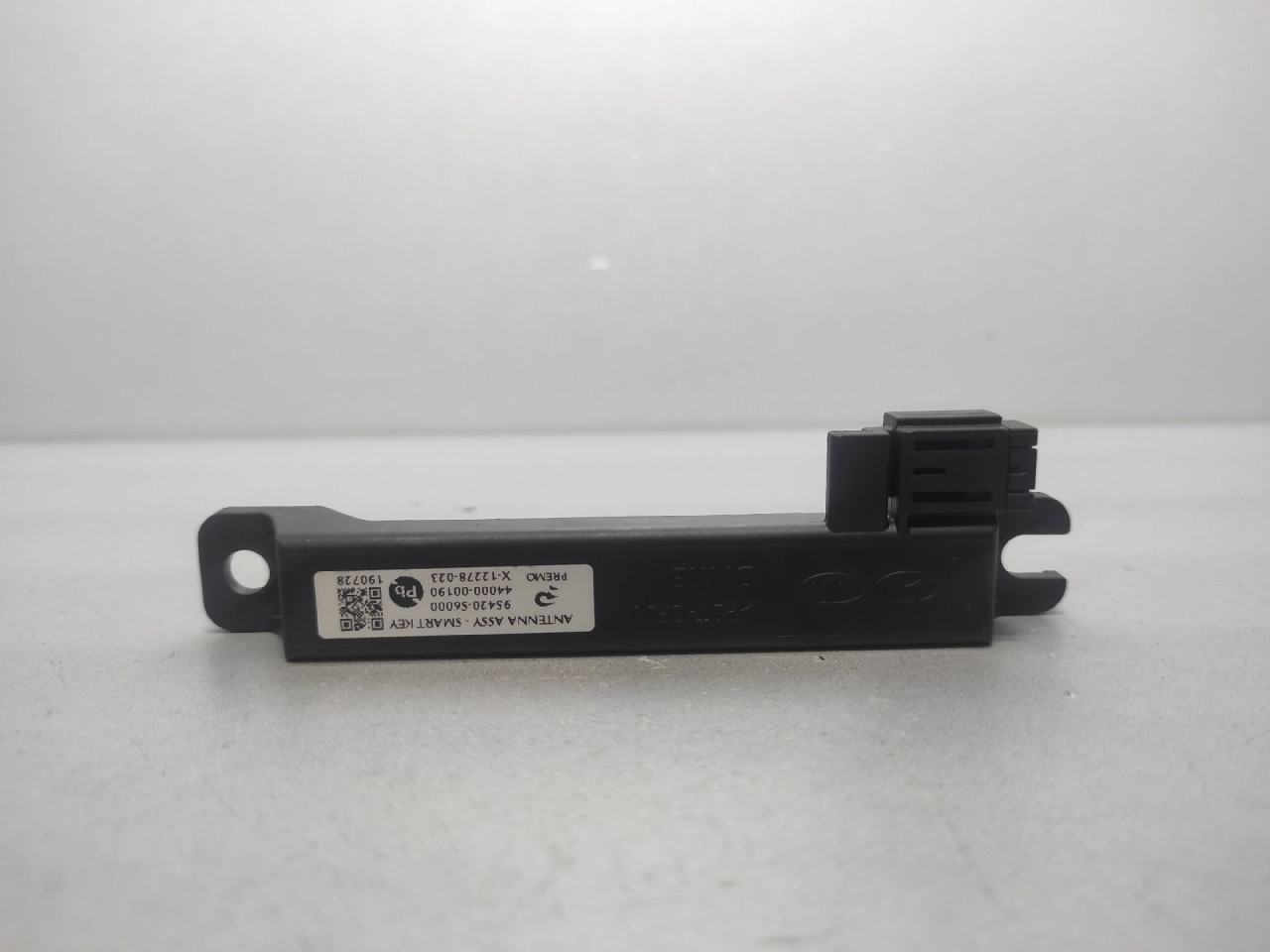 DIJELOVI ANTENA KIA CEED > 12-17 95420S6000
