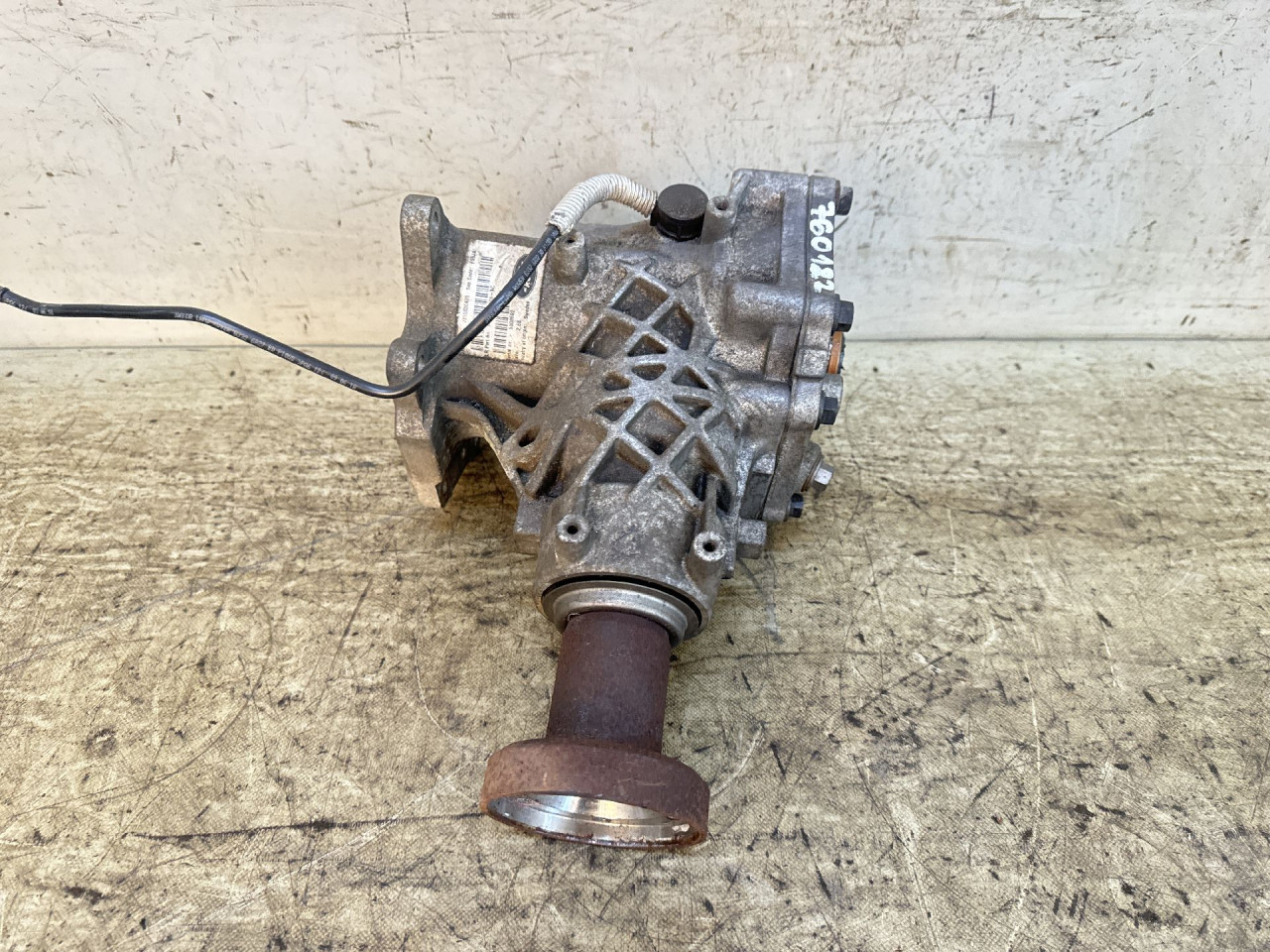 DIFERENCIJAL LAND ROVER DISCOVERY SPORT > 16- EJ327L486