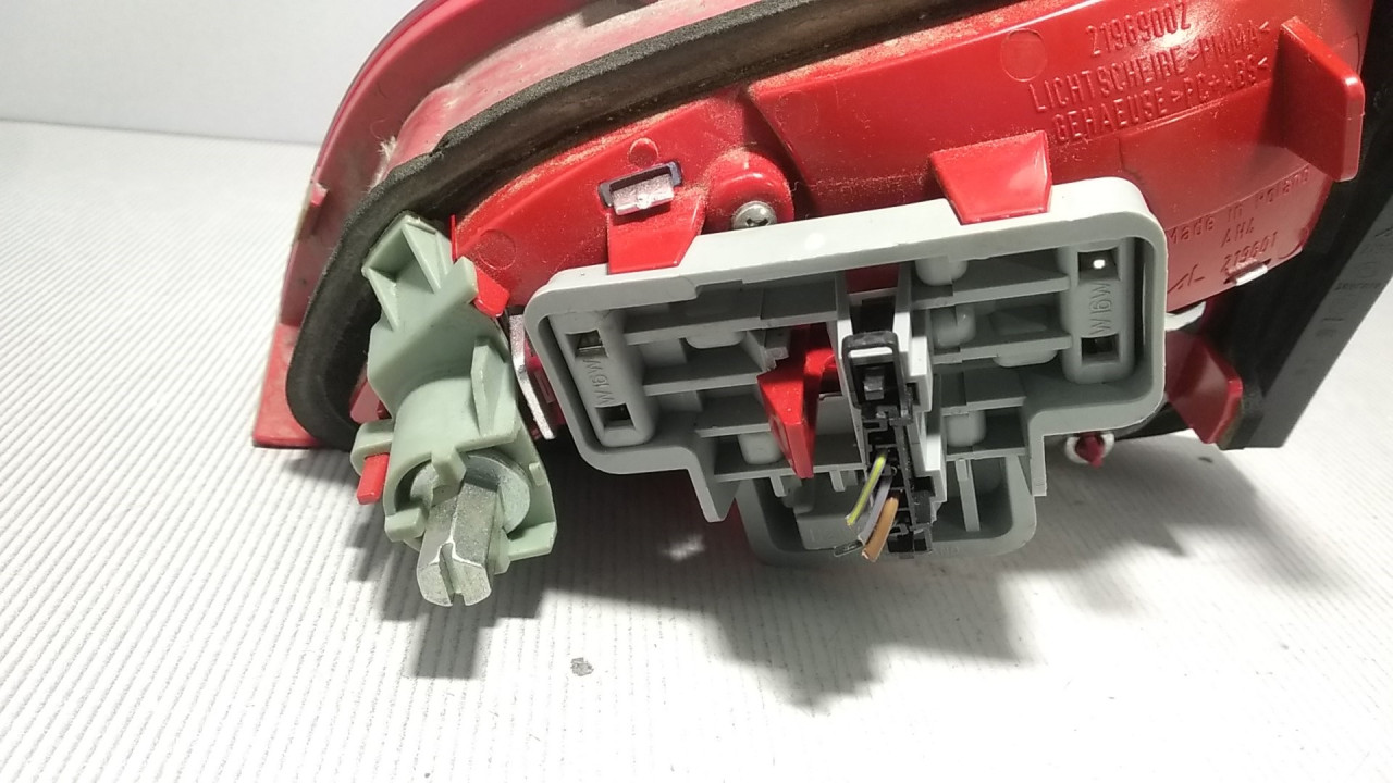 STOP SVJETLO AUDI A4 (B8) > 07-11 21969002