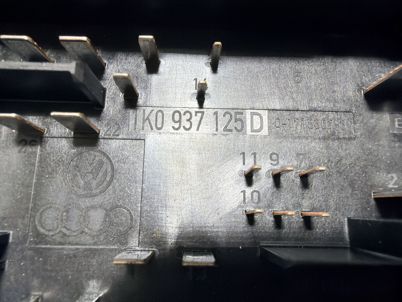 ELEKTRONIKA KUTIJA OSIGURACA VW GOLF 6 > 08-12 1K0937125D
