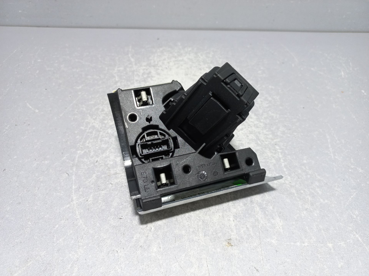 BRAVA PALJENJA BMW X5 (E70N) > 10-13 10862510