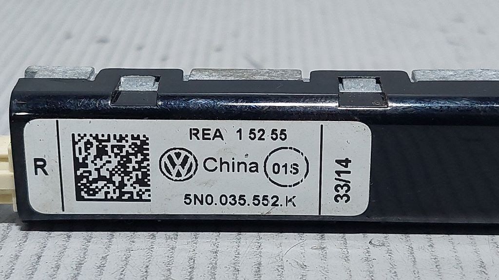 DIJELOVI ANTENA VW TIGUAN > 11-15 5N0035552K