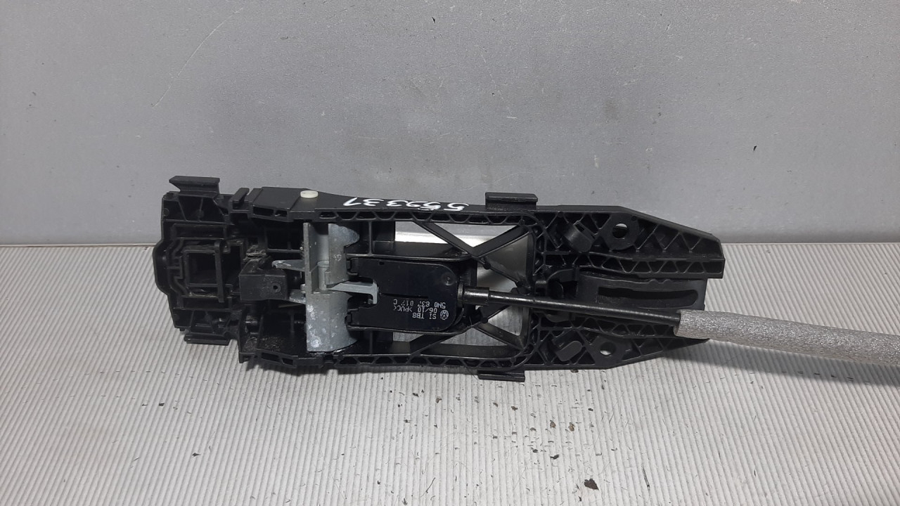 DIJELOVI RUCKA VRATA VW GOLF 6 > 08-12 5N0839885