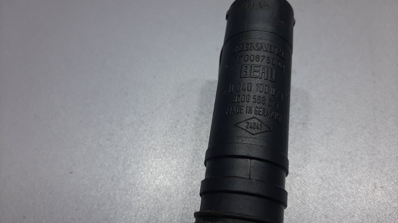 DIJELOVI BOMBINA DACIA DUSTER > 10-13 0040100071
