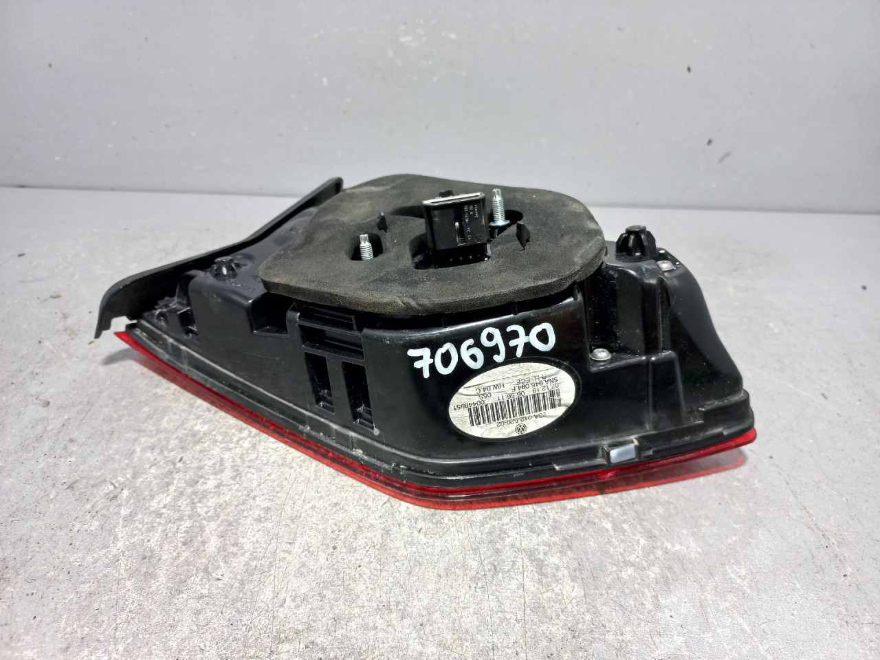 DIJELOVI STOP SVJETLO VW TIGUAN > 16-20 5NA945094F