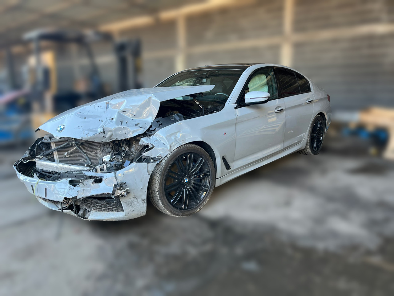 BMW SERIJA 5(G30/31) 3.0 4x4 2017 MJENJAC MOTOR B57D30A DIJELOVI