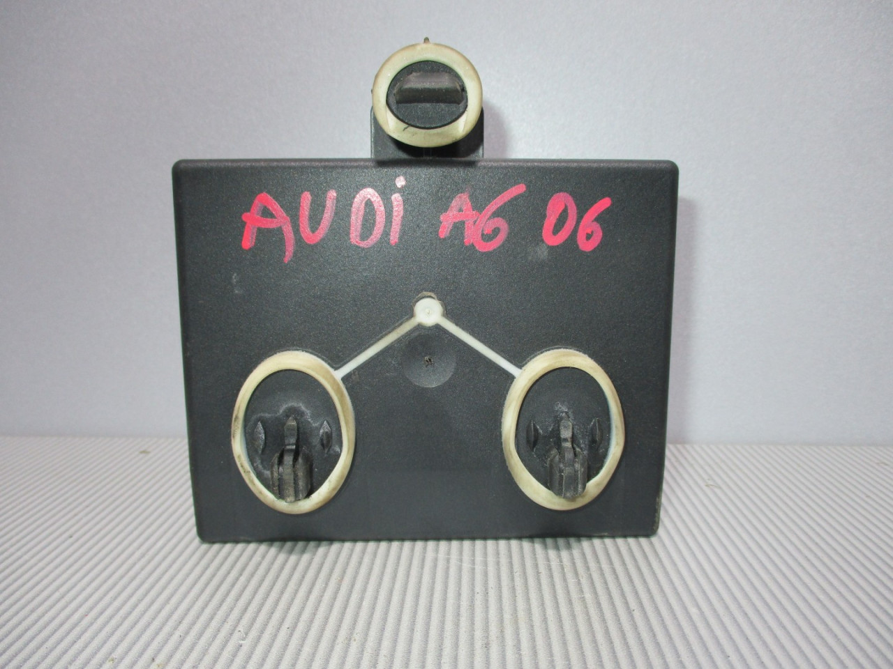 KOMFORT ELEKTRONIKA AUDI A6 > 04-08 4F0959793C