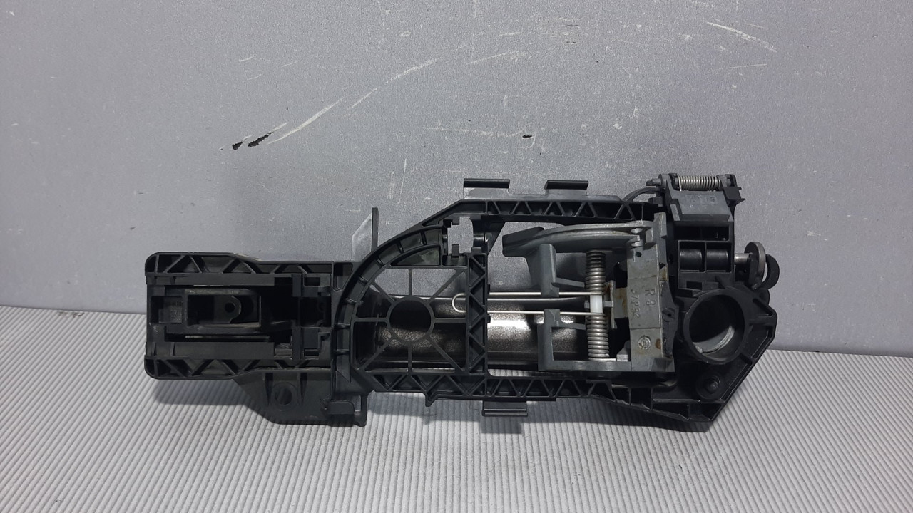 RUCKA VRATA VW PASSAT B7 > 10-14 3C0837886J