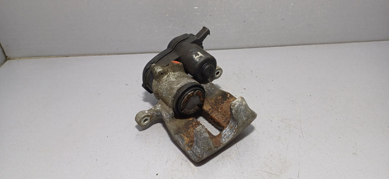 KOCIONA KLJESTA AUDI A7 > 10-14 4G0615404A
