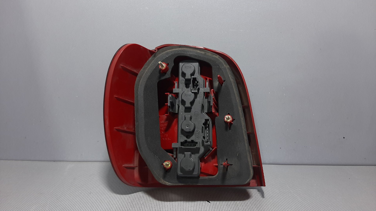DIJELOVI STOP SVJETLO VW POLO > 99-01 6N0945096H