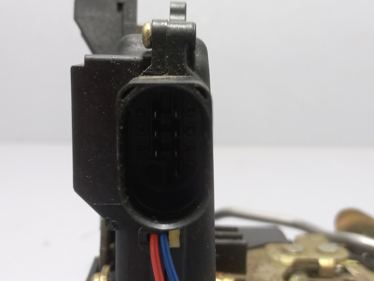 DIJELOVI BRAVA VRATA AUDI A6 > 97-01