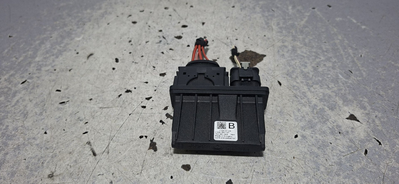 DIJELOVI ELEKTRONIKA MODUL SKODA YETI > 13- 2.0 7N0941329