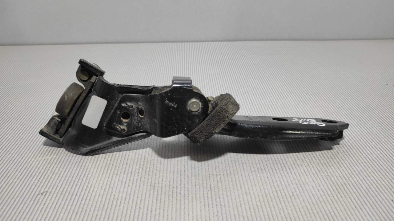 DIJELOVI BAGLAMA VW CADDY > 10-15 2K0843335A