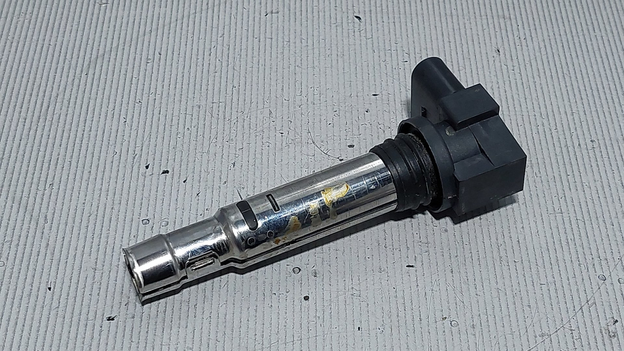 DIJELOVI BOMBINA VW PASSAT B7 > 10-14 036905715F