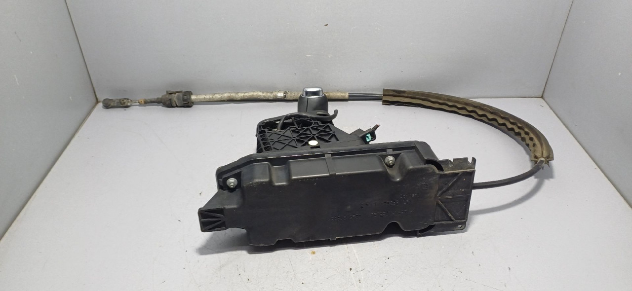 DIJELOVI SALTEBLA VW TIGUAN > 07-11 5N2713025