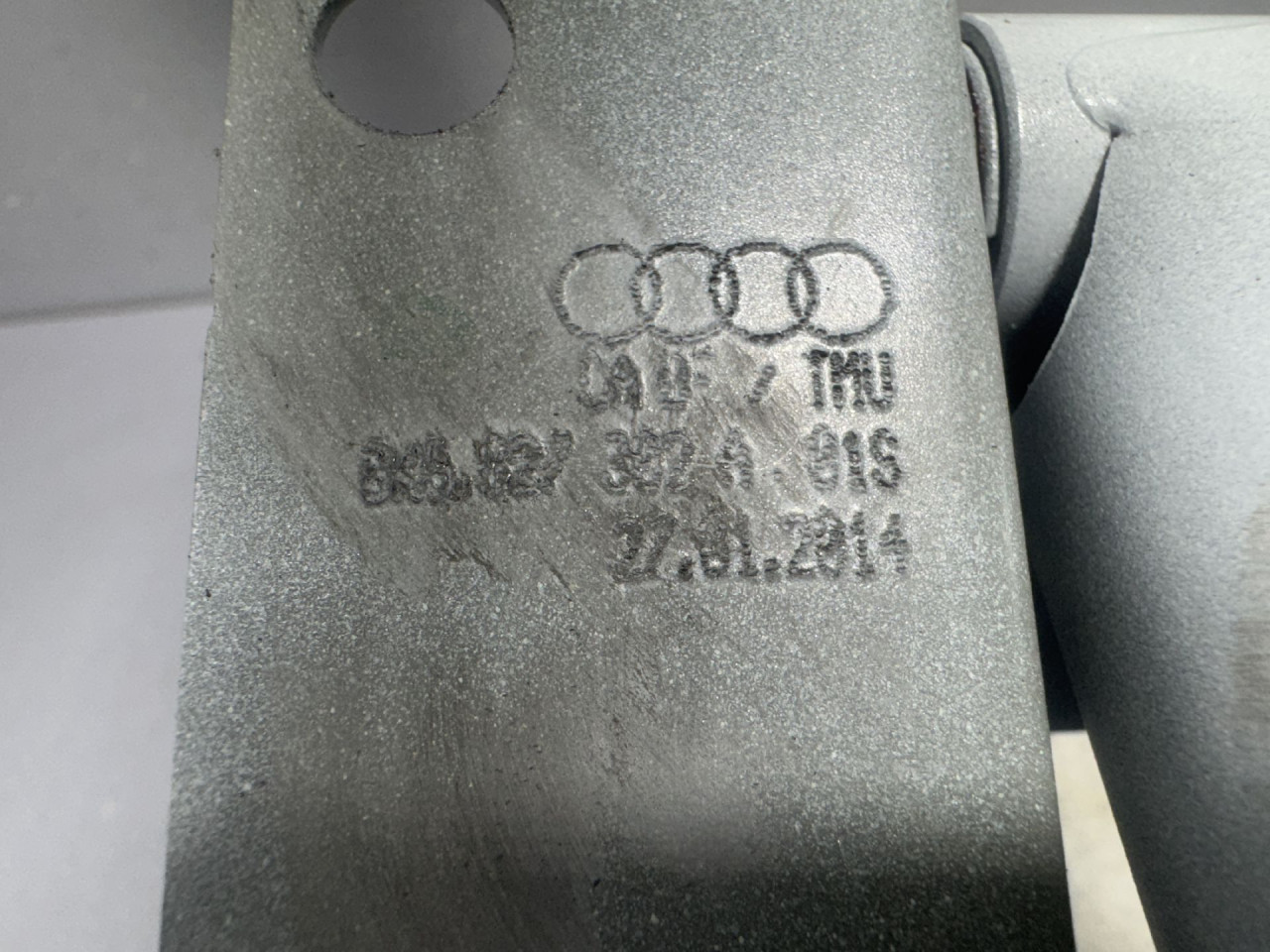 BAGLAMA GEPEKA AUDI A4 (B8) > 12-15 8K5827302AC
