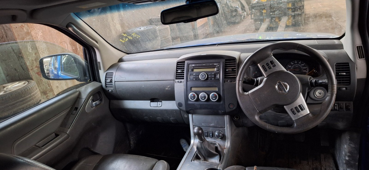 DIJELOVI NISSAN NAVARA PATHFINDER 2011 2.5 140KW MJENJAC MOTOR
