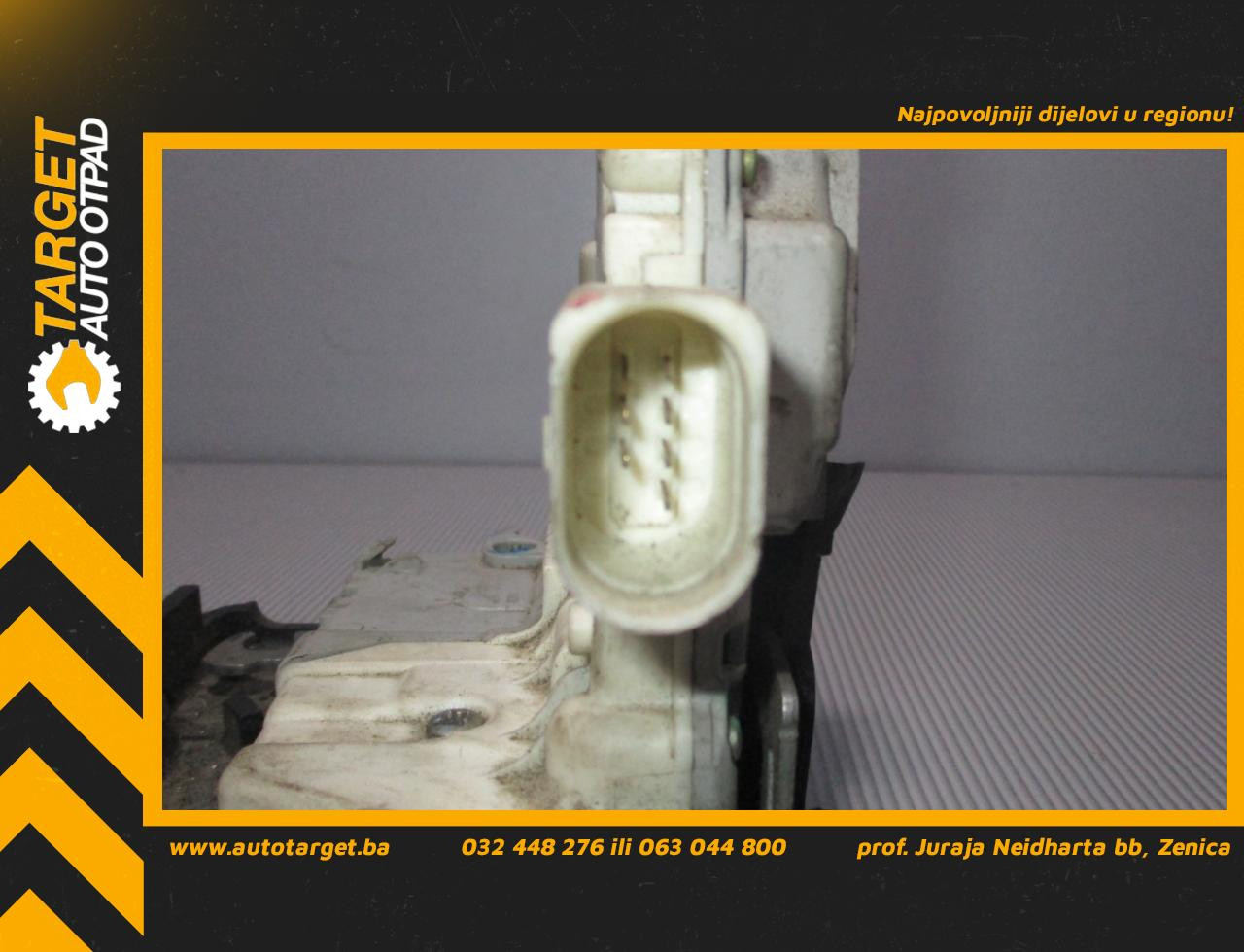 BRAVA VRATA AUDI A4 (B7) > 04-07 AD022034 8E1837016AA