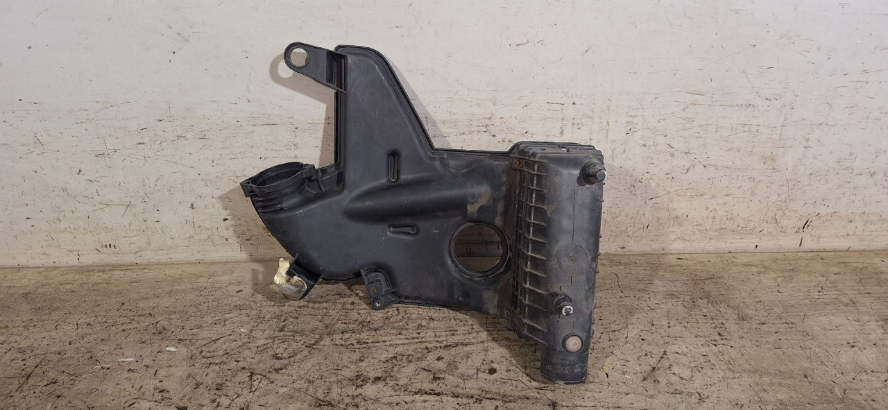 KUCISTE FILTERA ZRAKA RENAULT KANGOO > 13-20 70365657