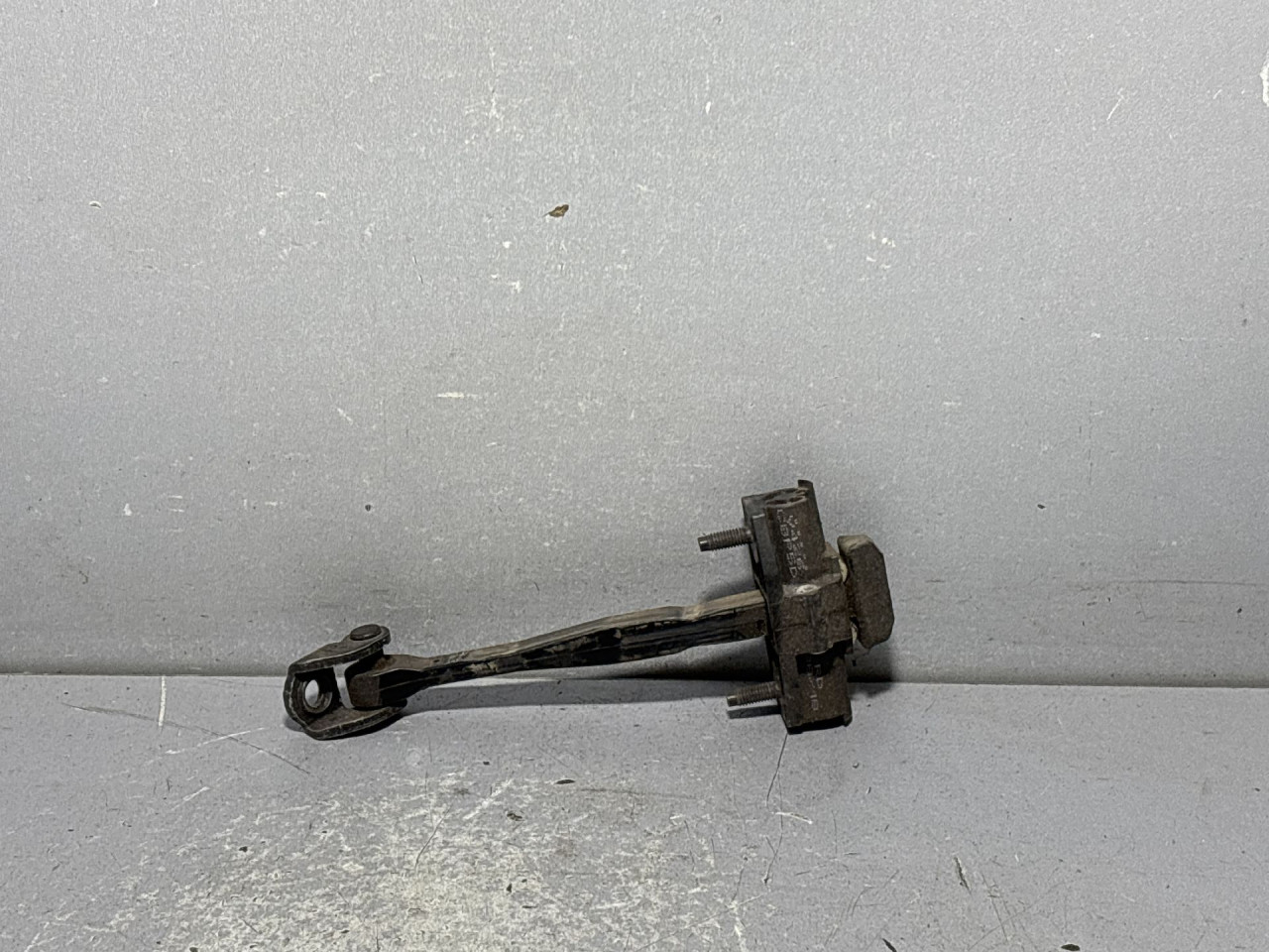 DIJELOVI GRANICNIK VRATA VOLVO XC60 > 17-
