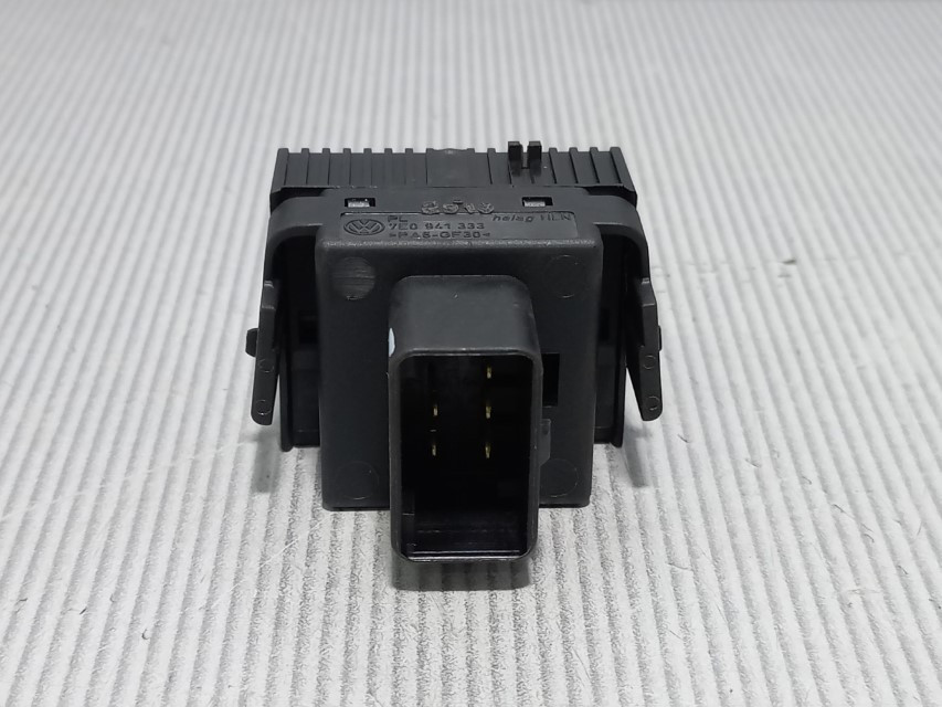 DIJELOVI PREKIDAC VW T5 > 03-09 7E0941333